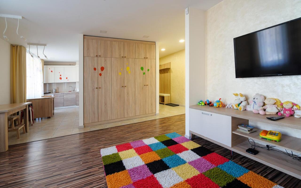 Colored Balloons - 3 Bedrooms, 3 Bathrooms, Equipped Large Apartments Leópolis Exterior foto